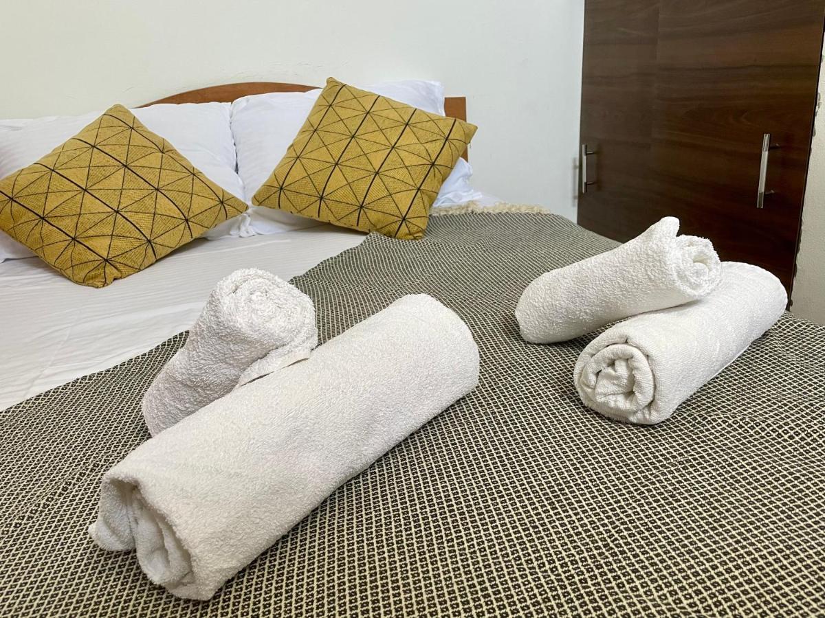 Grinda House - City Center Park And Stay บราชอฟ ภายนอก รูปภาพ